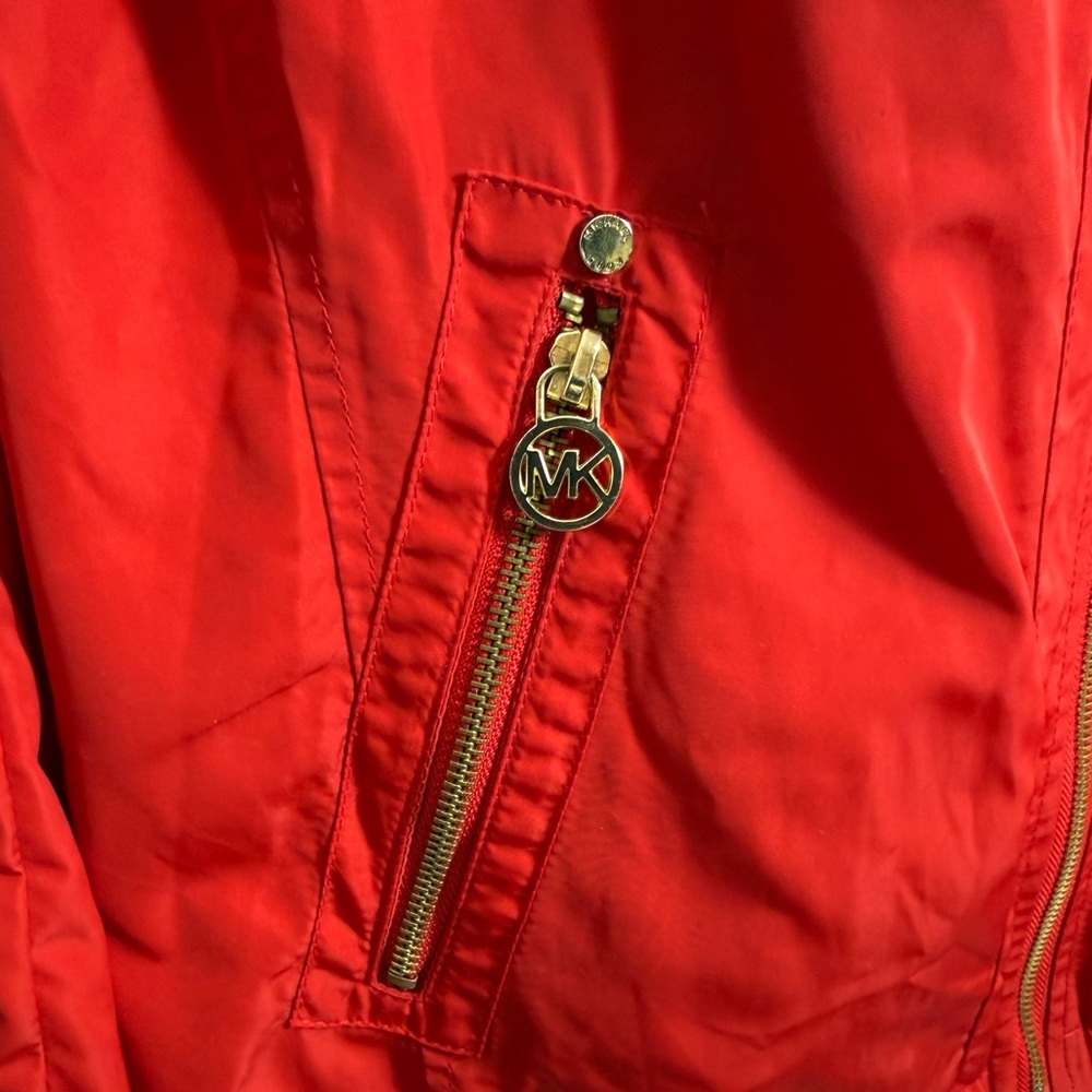 Michael Michael Kors Red Hooded Zip-Up Jacket Gold
Hardware Size M - Picture 7 of 16